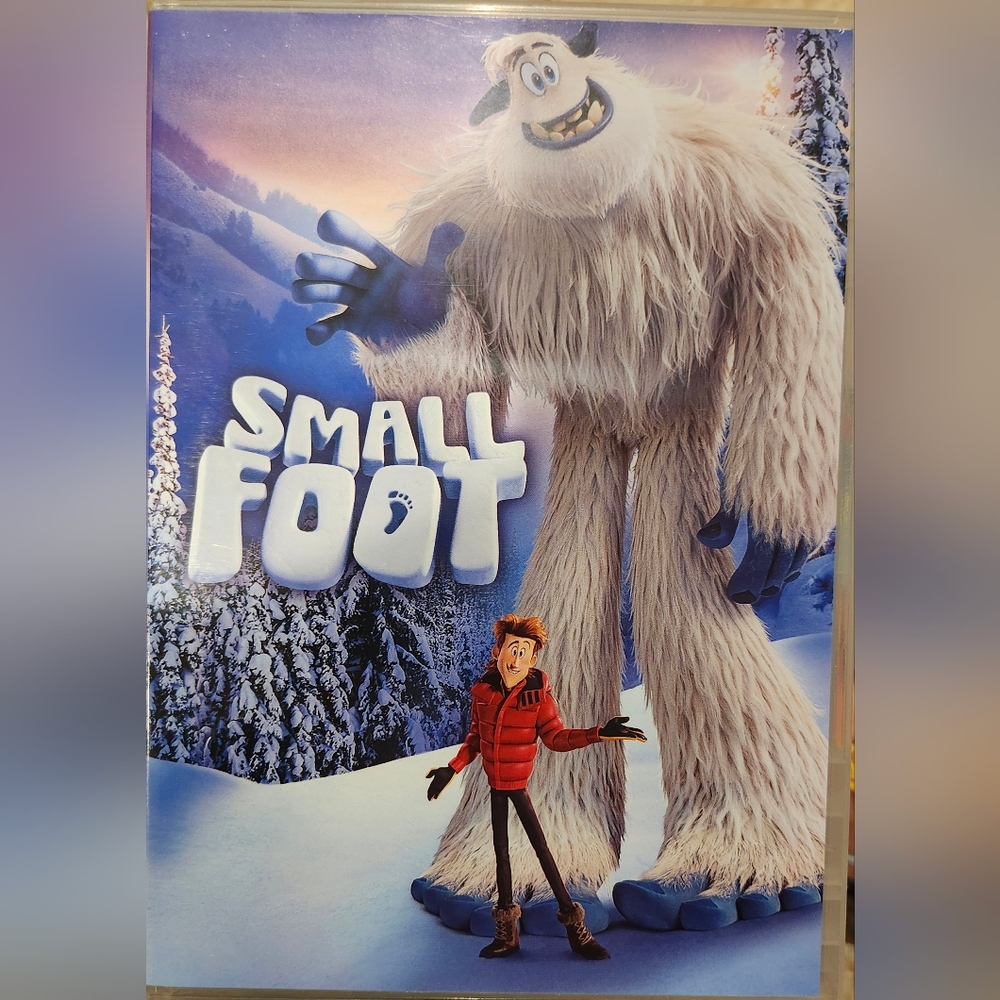 Warner Bros. Smallfoot DVD - Blue and White Cover